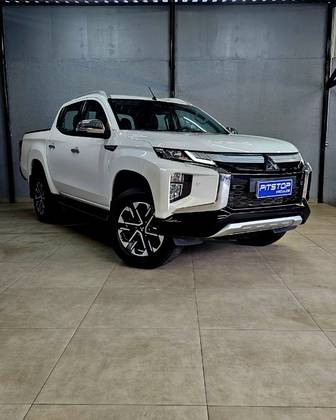 MITSUBISHI L200 TRITON 2.4 16V TURBO DIESEL SPORT HPE-S CD 4P 4X4 AUTOMÁTICO